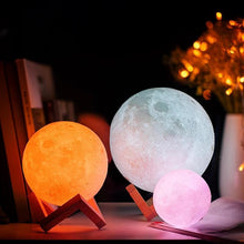 Carregar imagem no visualizador da galeria, LUMINARIA LUNA - LUA CHEIA USB 3D - ABAJUR LUA - AJUSTE DE CORES E INTENSIDADE - FRETE GRATUITO