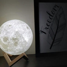 Carregar imagem no visualizador da galeria, LUMINARIA LUNA - LUA CHEIA USB 3D - ABAJUR LUA - AJUSTE DE CORES E INTENSIDADE - FRETE GRATUITO