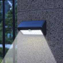Carregar imagem no visualizador da galeria, Luz SOLAR com sensor de movimento - super brilhante, sem necessidade de fiação, Fácil instalação